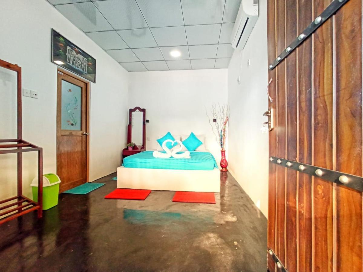 Dimuthu Homestay Udawalawe Kamer foto